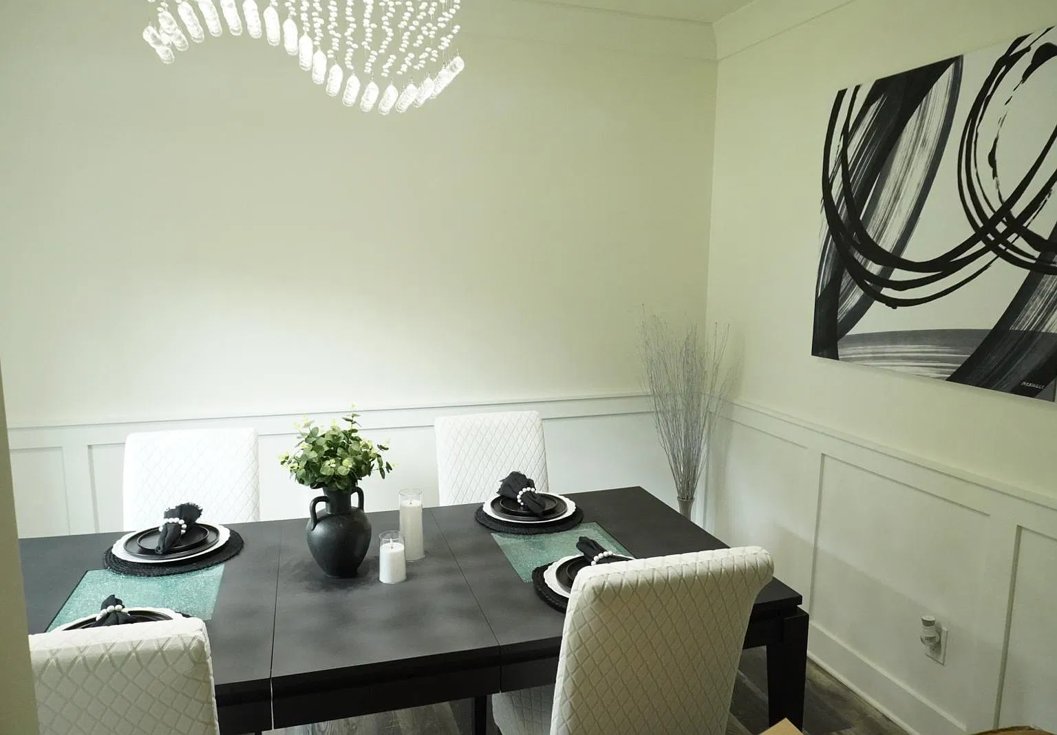 3 bed, 2.5 bath, 2264 sqft, $2,800 — Photo 4