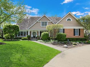 328 Saint Andrews Ln, Gurnee, IL 60031