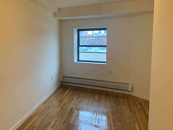 3rd image of 28-14 31st St #312