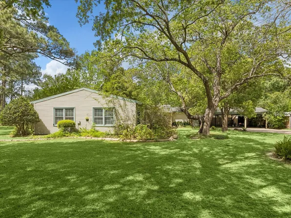 2410 Clark Dr, La Marque, TX 77568