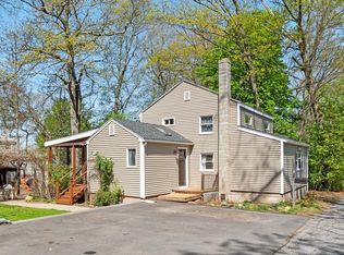 40 Amesbury Ave, Amesbury, MA 01913