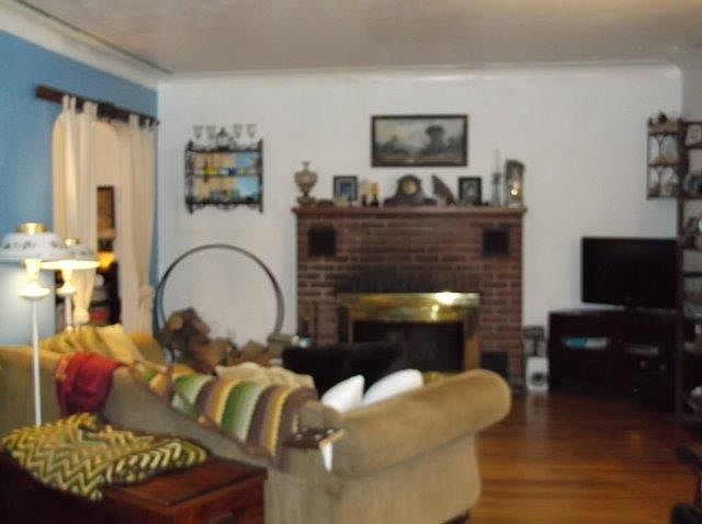 2nd image of 227 E High St