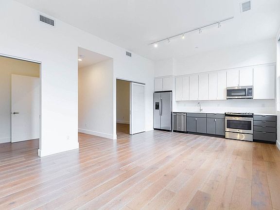2nd image of 271 W 125th St Ste 308