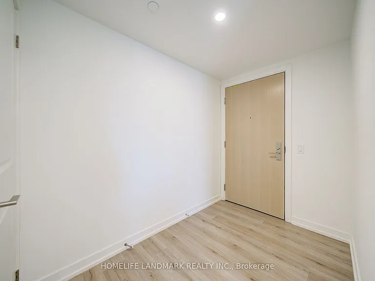 395 Bloor St E #2302 — Photo 5