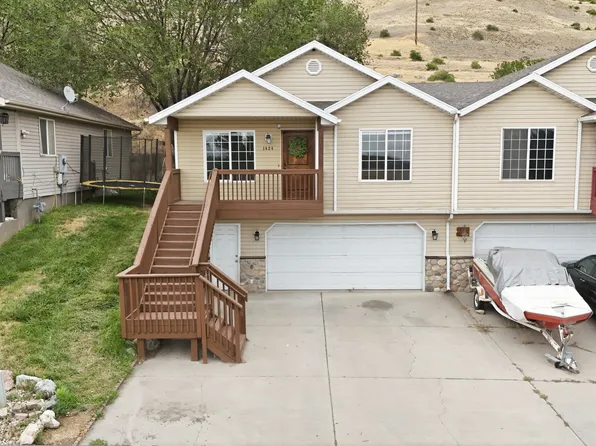 1424 N Spring Mountain Dr, Springville, UT 84663