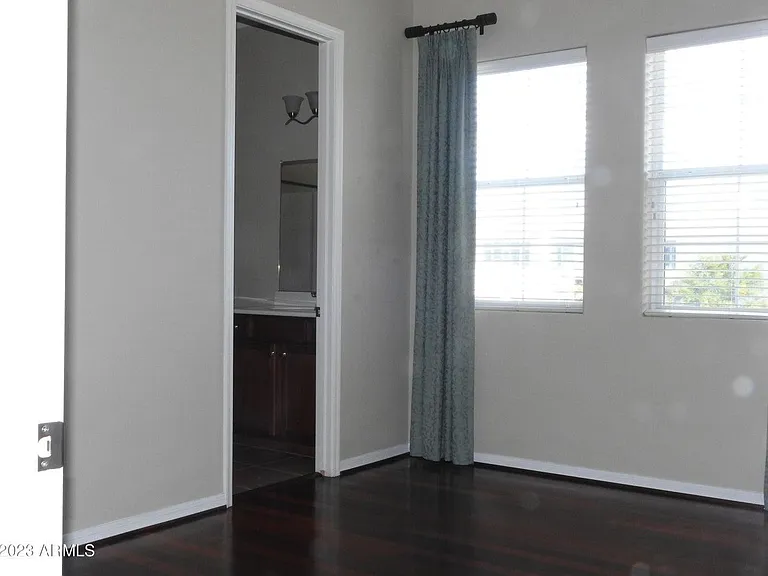 121 N California St #22 — Photo 12