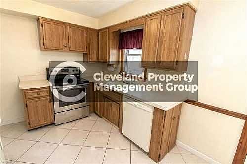 4th image of 340 Blissfield Dr