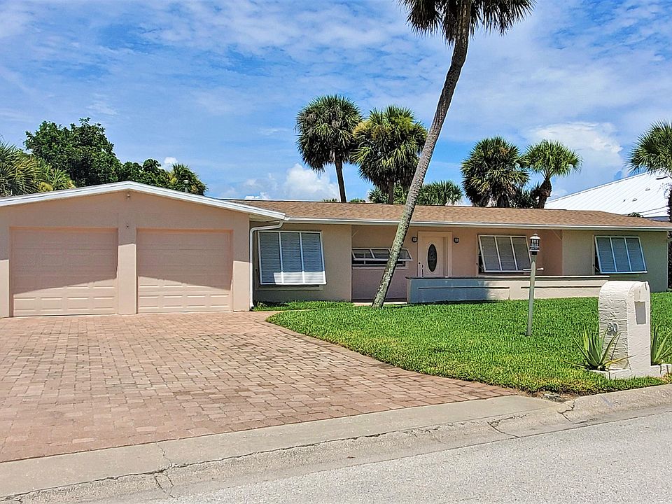 1st image of 30 Bougainvillea Dr