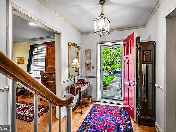 2nd image of 5411 Purlington Way