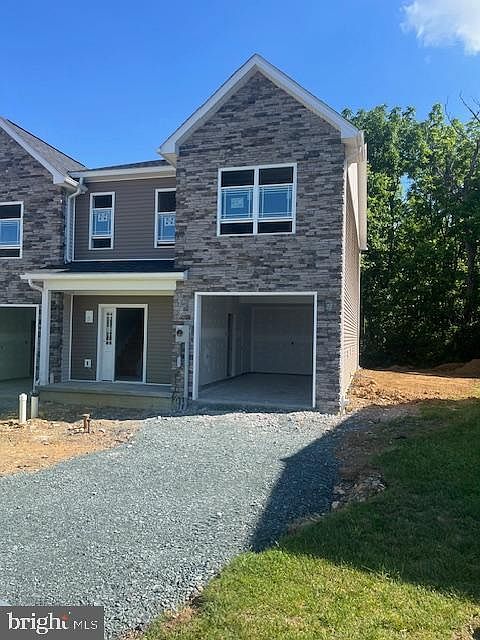 2nd image of 432 Frick Ave
