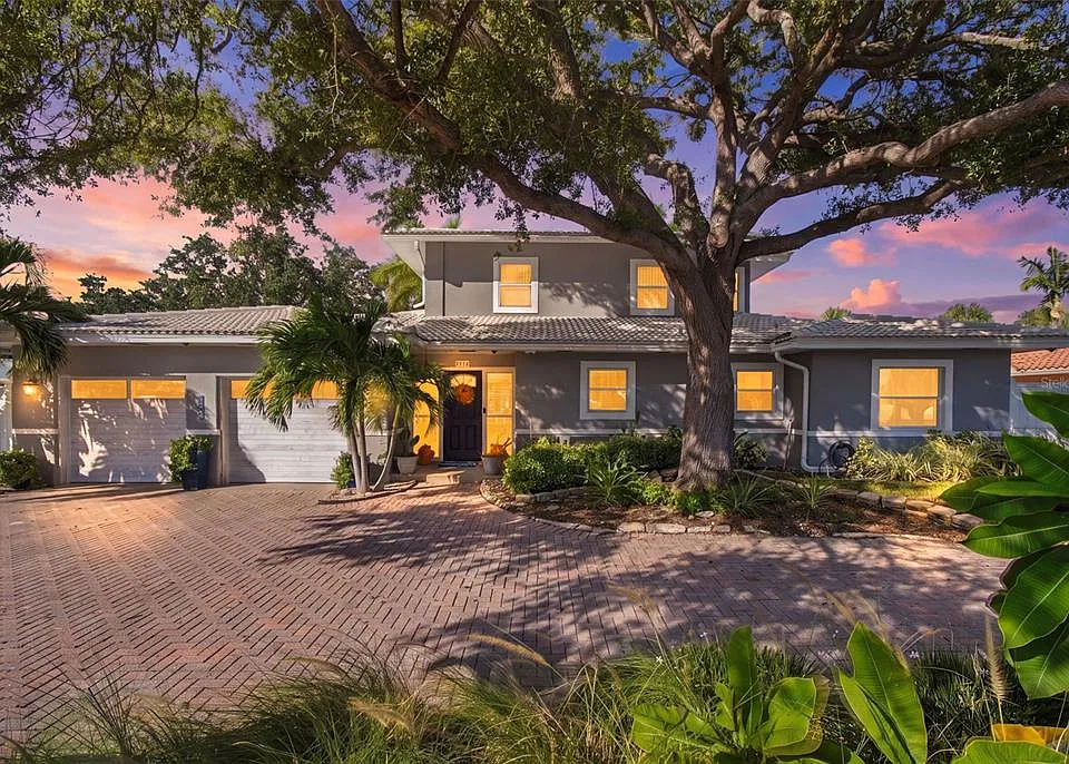 5411 Aloha Dr