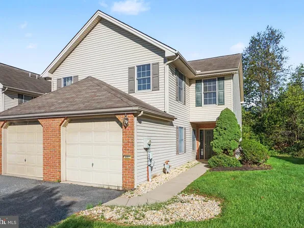 892 Woodridge Dr, Middletown, PA 17057