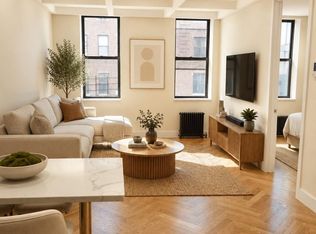 921 Washington Ave #384, Brooklyn, NY 11225