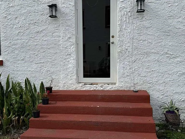 817 Tyler St #8 — Photo 5