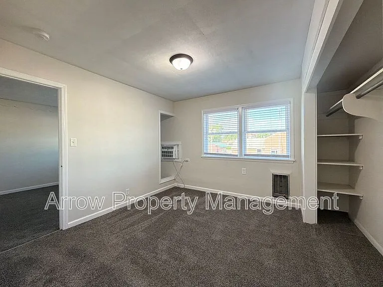 141 N 4th St #5 — Photo 7