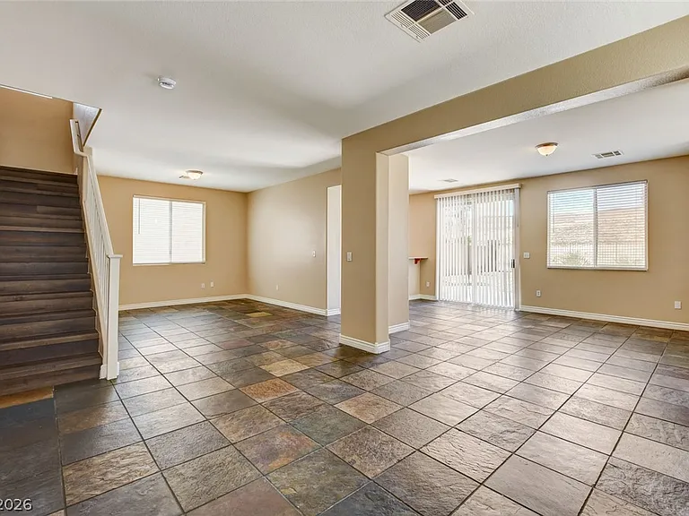 41 Diamond Run St — Photo 2
