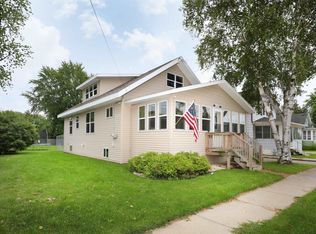 680 Broad St, Oshkosh, WI 54901