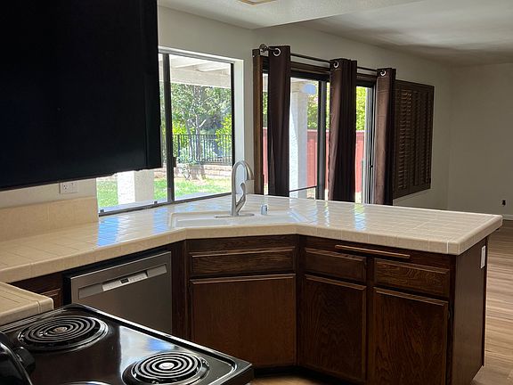 4th image of 2088 Iron Club Dr