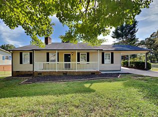 511 Texas Trl, Dallas, NC 28034