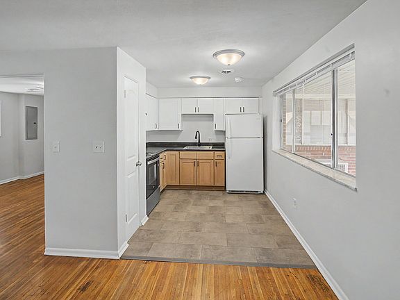 2nd image of 333 N Ellis St #H