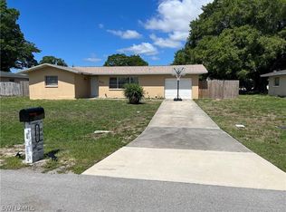 2702 SE 17th Pl, Cape Coral, FL 33904