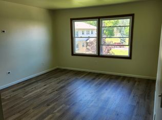 628 E Monroe Ave #16, Hartford, WI 53027