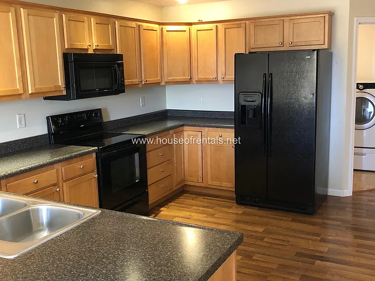 1413 Marion St #1 — Photo 4