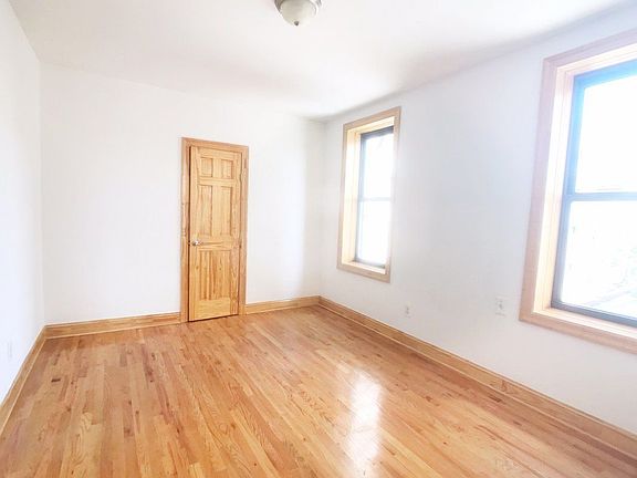 3rd image of 511 W 167th St APT 5E
