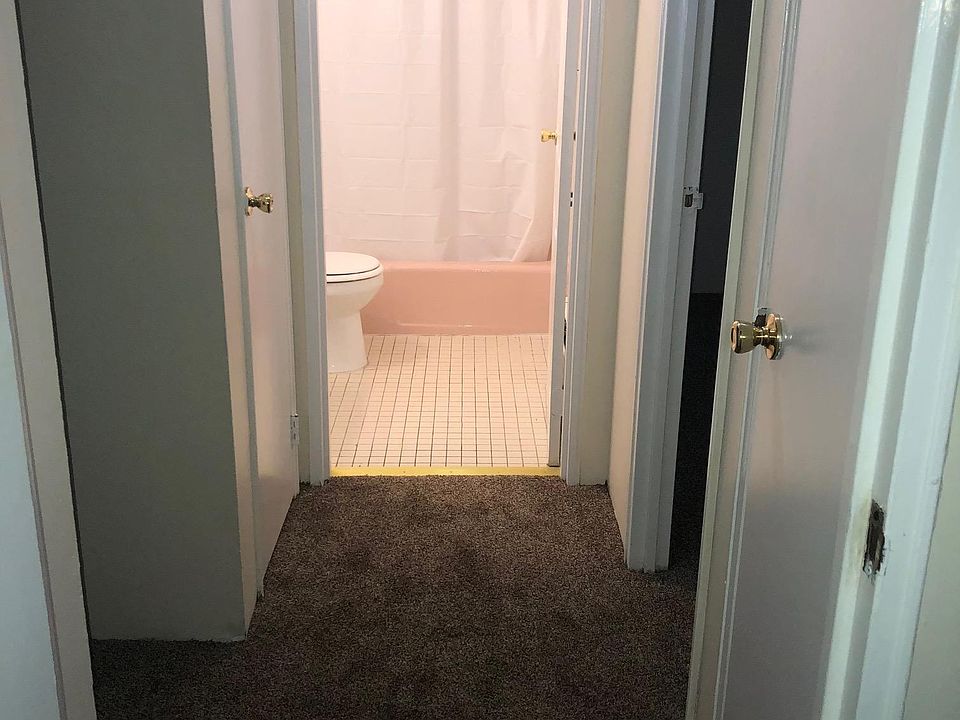 1st image of 1 Arlington St APT 14