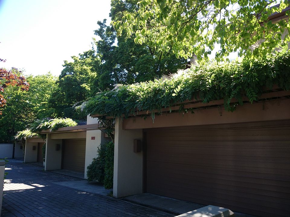 1st image of 912 E Highland Dr #912