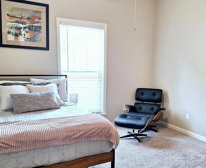 324 Camberly Ct — Photo 6