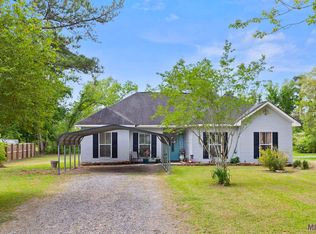 30156 Willow Ln, Hammond, LA 70403