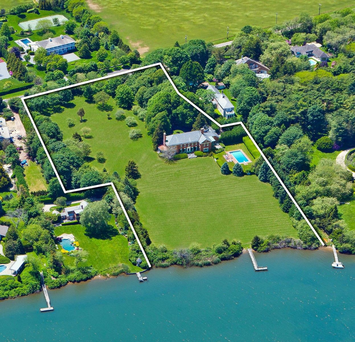 217 Rose Hill Rd, Water Mill, NY 11976 Out East