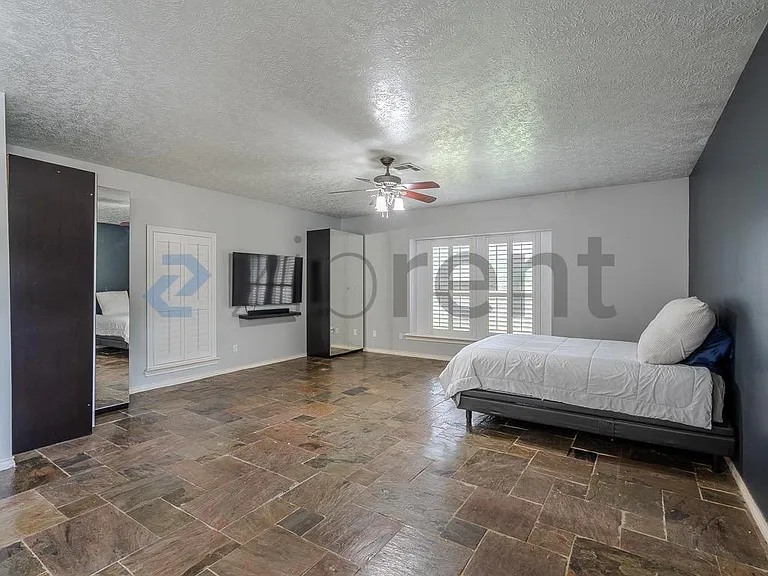 7934 Round Rock Dr — Photo 9