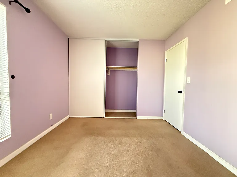 4272 Hampshire Green Ct — Photo 23