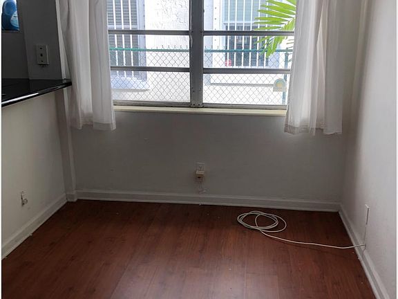 5th image of 1525 Lenox Ave