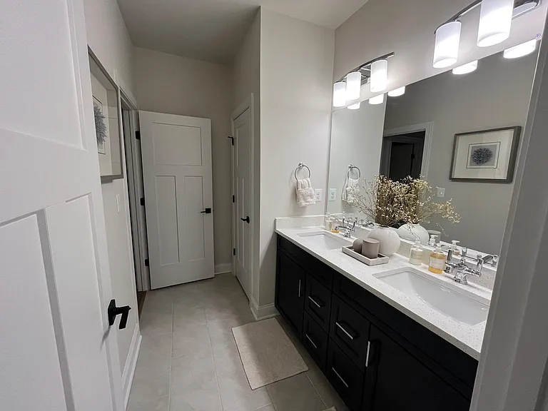 324 Bayberry Ln — Photo 32