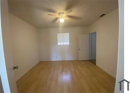 2749 Fairfield St #3 — Photo 7