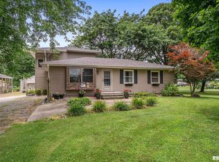13118 65th Ave, Blue Grass, IA 52726