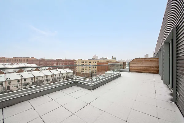 Rented by Bold New York | media 72