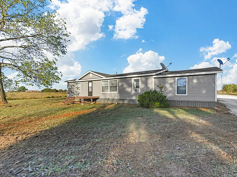 4922 County Road 803 — Photo 11