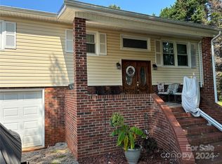 1305 Little Rd, Newton, NC 28658