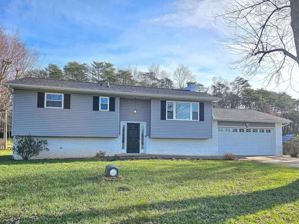 208 White Rd, Gallipolis, OH 45631