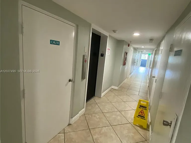 7832 Collins Ave #201 — Photo 28