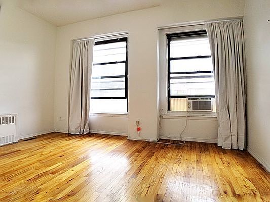 2nd image of 8 Spencer Ct #4B