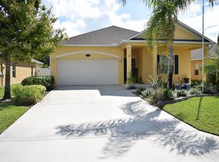 8167 Westfield Cir, Vero Beach, FL 32966