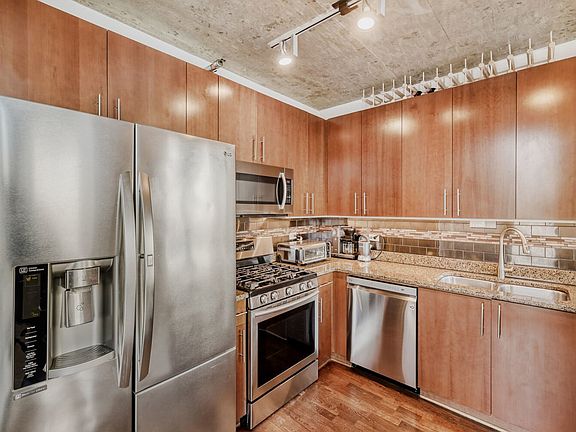 5th image of 611 S Wells St #2304
