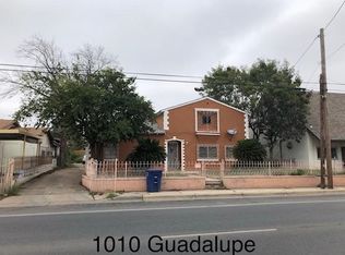 1010 Guadalupe St, Laredo, TX 78040