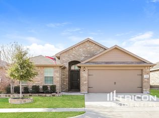 752 Rutherford Dr, Crowley, TX 76036
