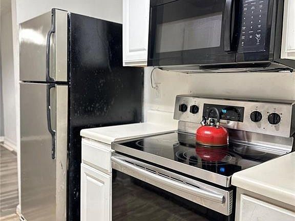 2nd image of 16103 Waldrop Cv